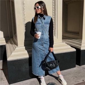 Zara (EUC)• long denim jean button front midi maxi collared split hem dress